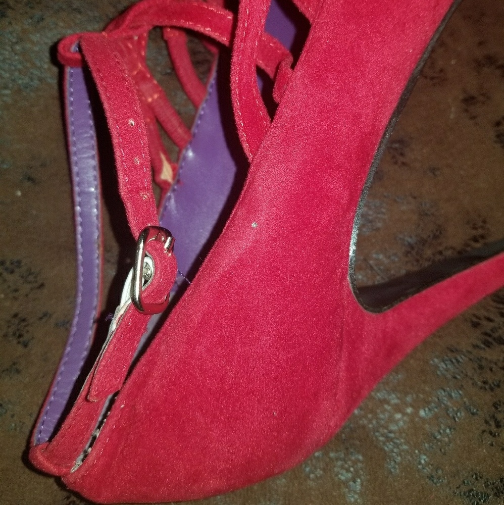 Privileged Pumps - image 6